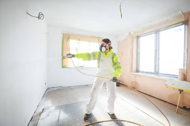 Best Biohazard Mold Removal  in Derby, CT
